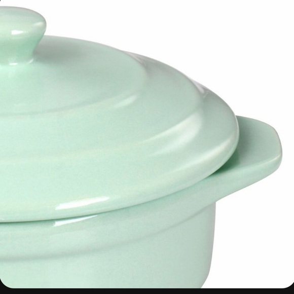 Martha Stewart Stoneware Round Mini Casserole with Lid in Mint - Picture 4 of 9